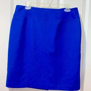 Worthington skirt size 14. Cobalt blue used. Cotton polyester 22” waist to hem.